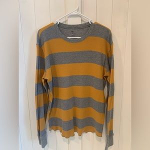 Gap Waffle Knit Long Sleeve Crew Neck Shirt - Men’s Large